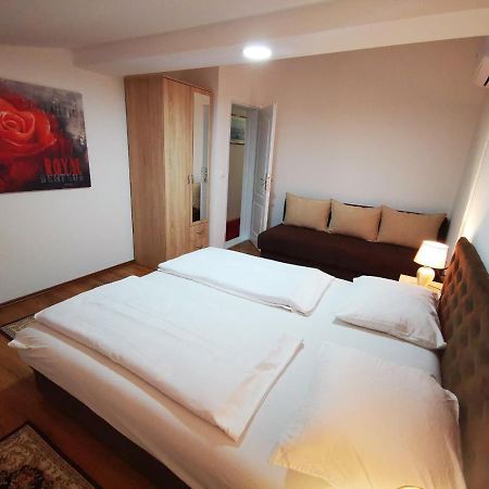 Private Riverside Villa Silvia Мостар Екстер'єр фото