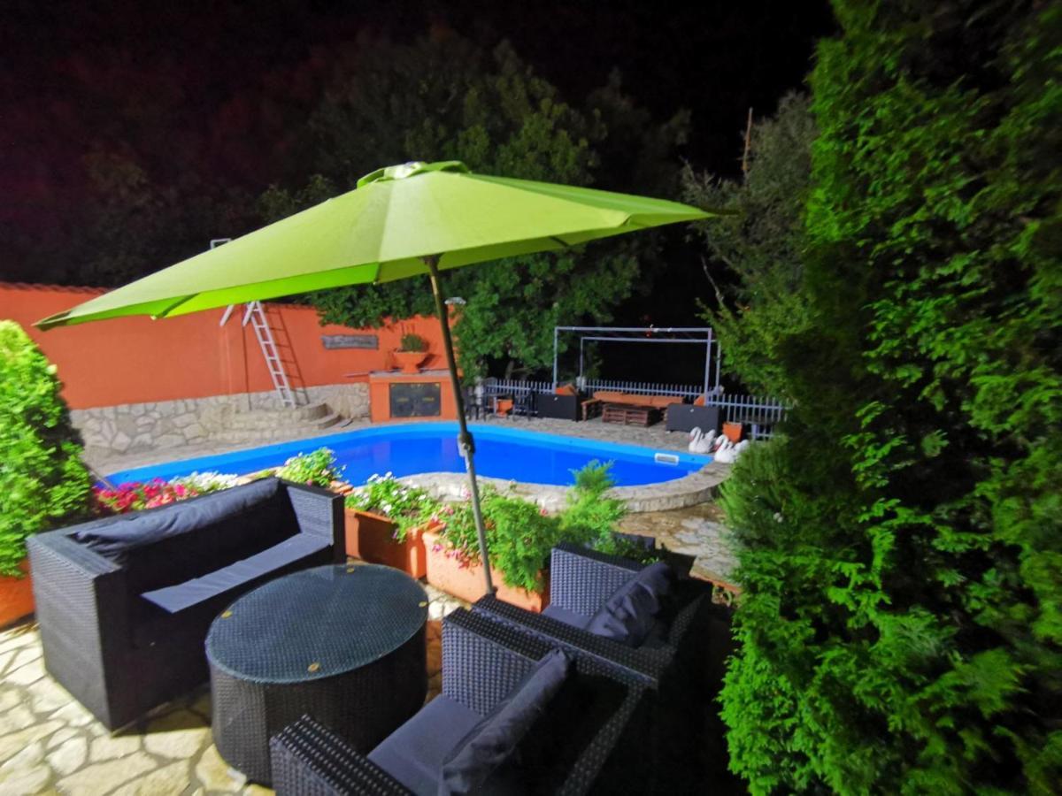 Private Riverside Villa Silvia Мостар Екстер'єр фото