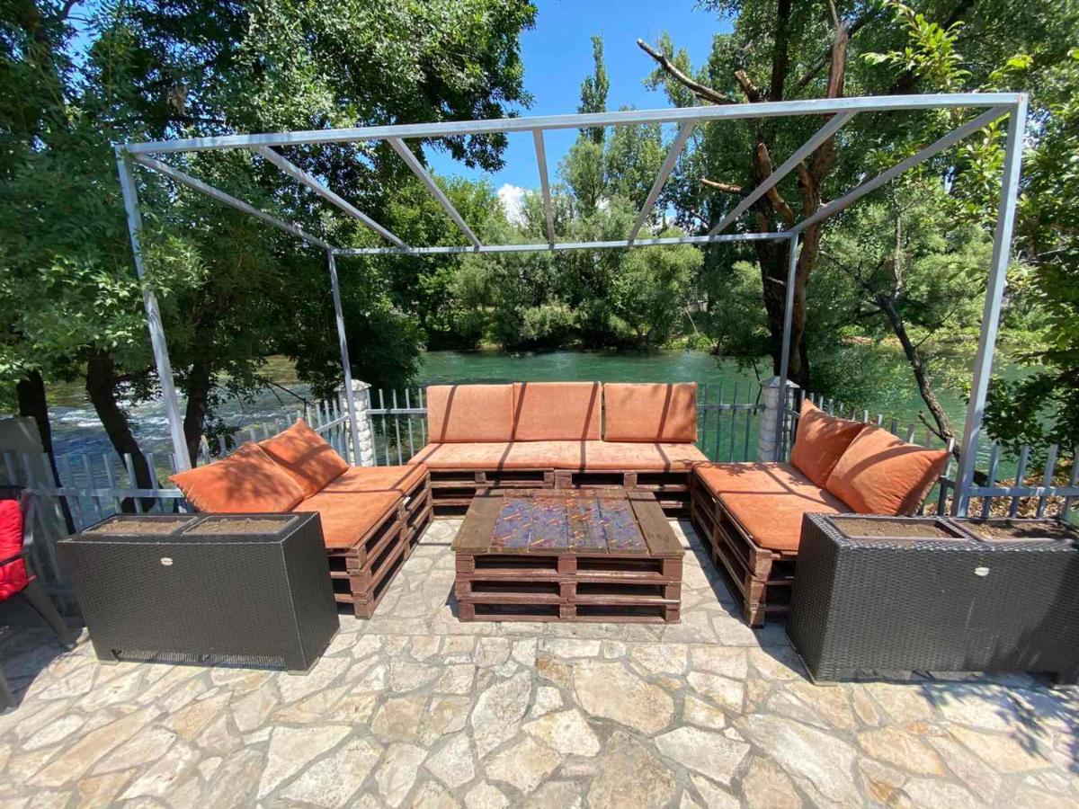 Private Riverside Villa Silvia Мостар Екстер'єр фото