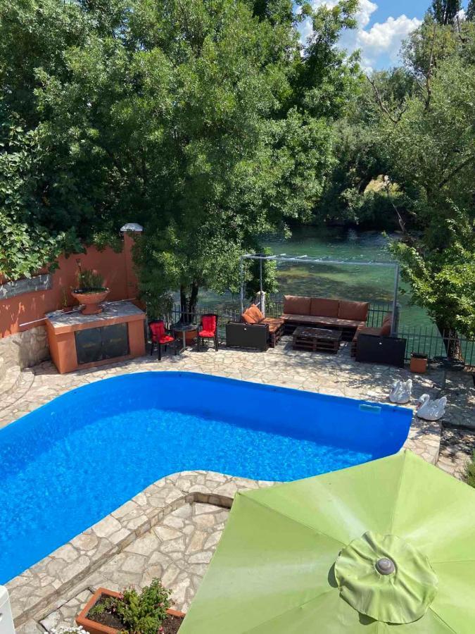 Private Riverside Villa Silvia Мостар Екстер'єр фото