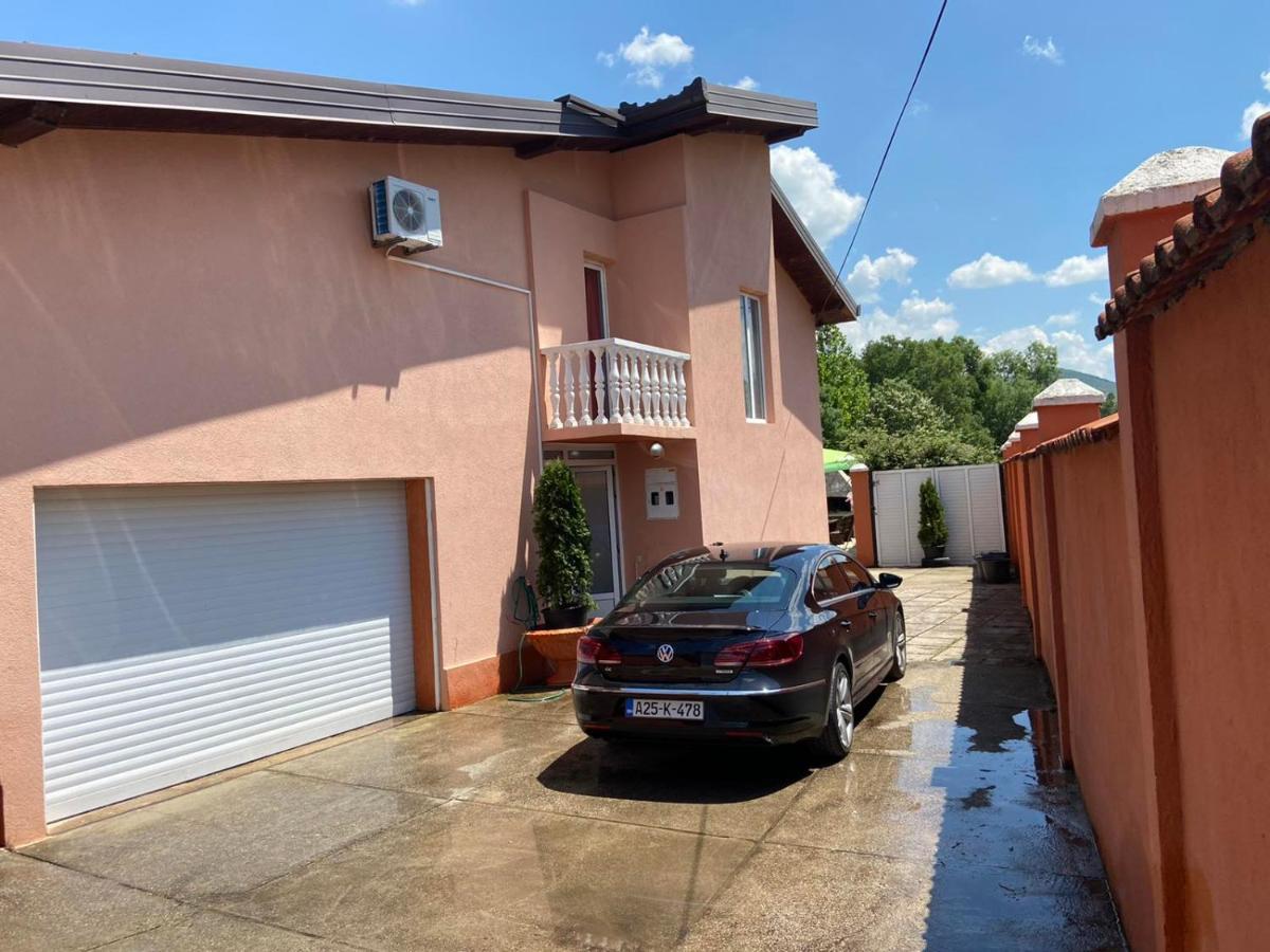 Private Riverside Villa Silvia Мостар Екстер'єр фото